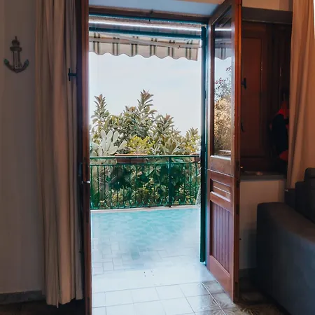 Monia Beach House Santa Flavia Exterior photo
