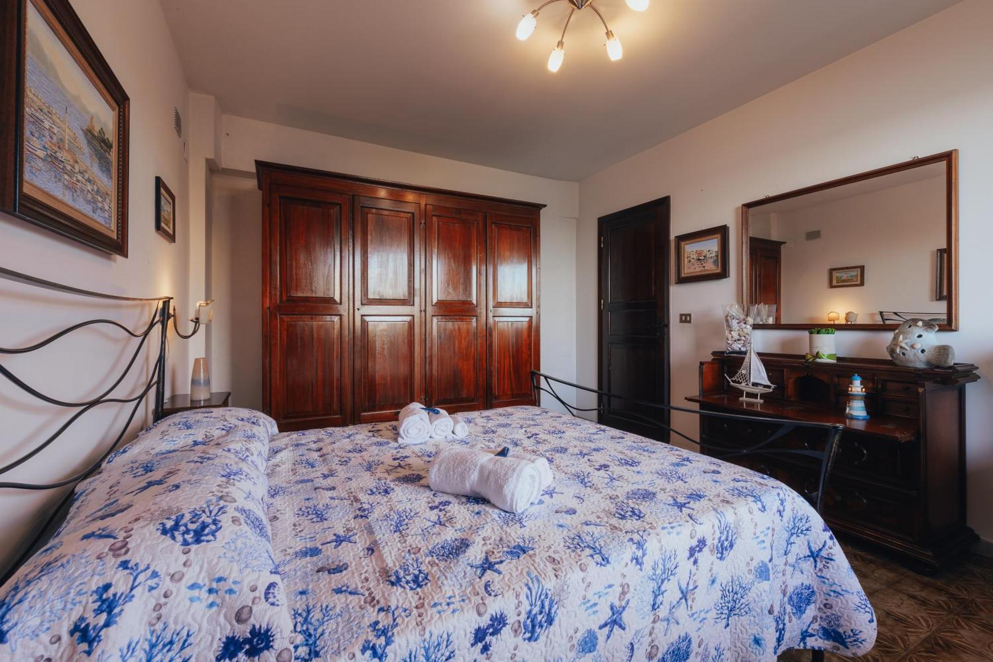 Monia House Santa Flavia