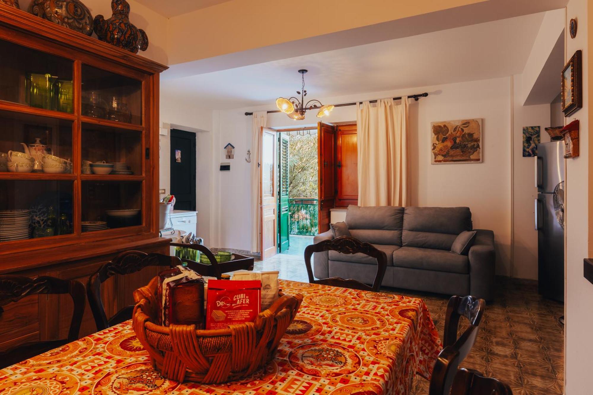 Holiday home Monia House *
